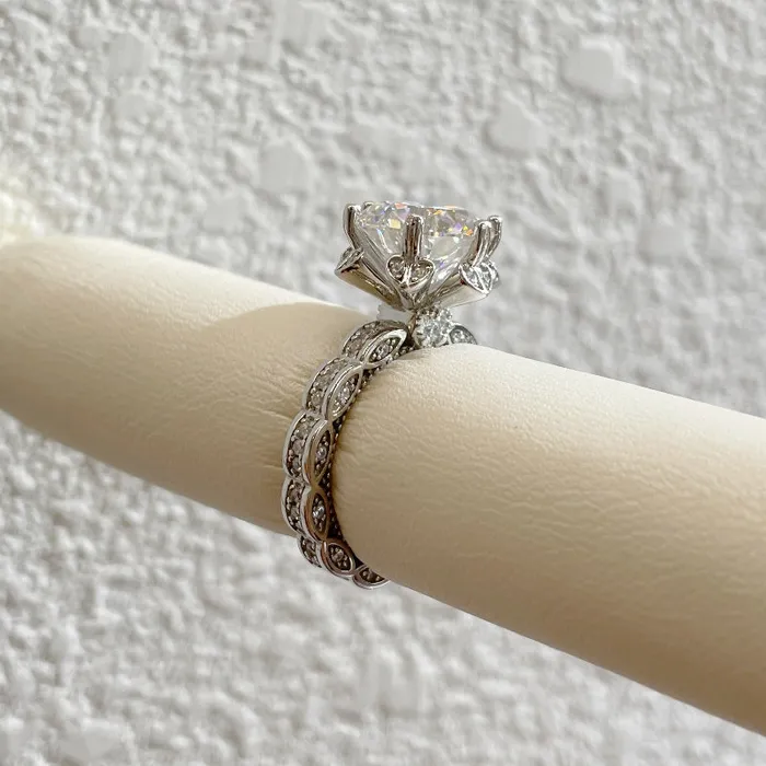Rings shineofdiamond Luxury 5CT Moissanite Blossom Ring in Sterling Silver Elegant Proposal Jewelry