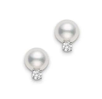 Earrings MIKIMOTO CO LTD 18kt white gold diamond and pearl stud earrings