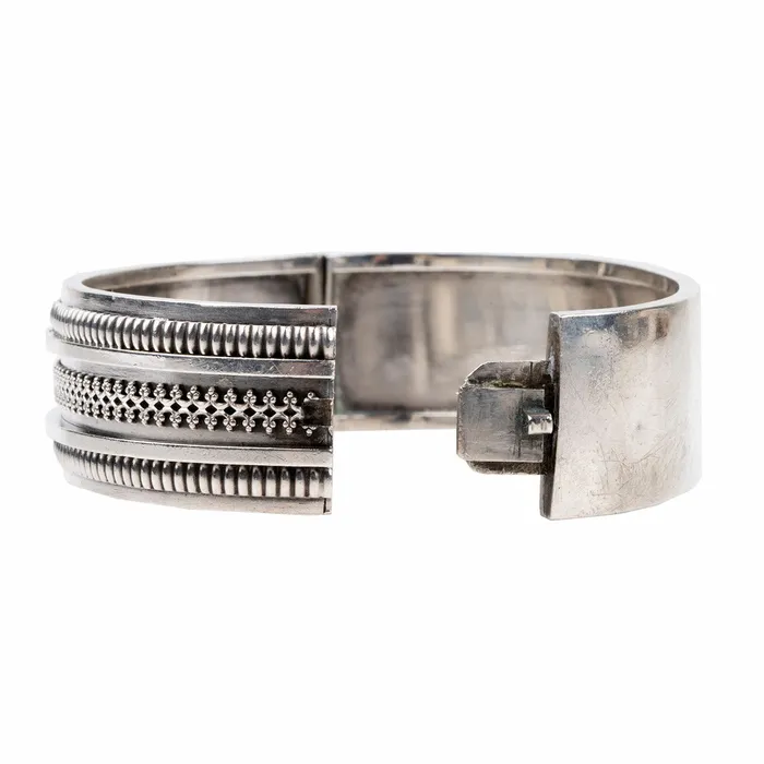 Victorian era Sterling Silver Bangle Bell Bird Antiques Bracelets